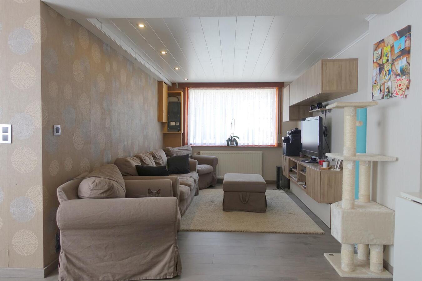 Zonnige charmante half-open woning 