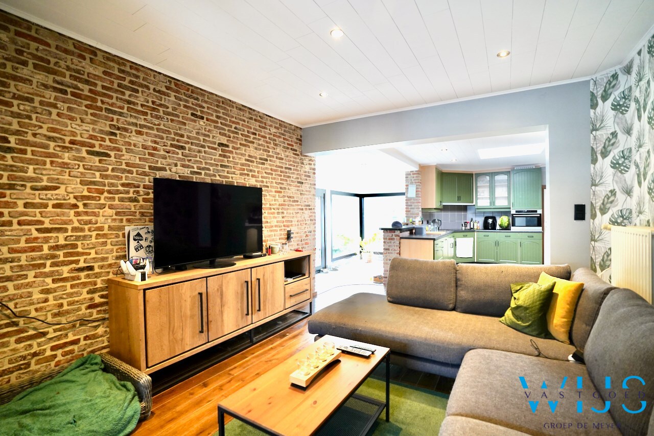 Instapklaar woonhuis op perceel van 450m² te ERTVELDE ! 