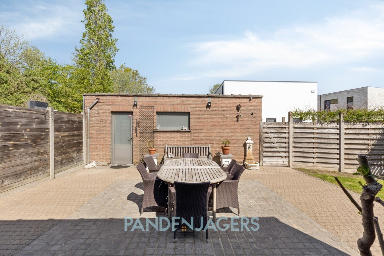 Lichtrijke halfopen bebouwing op toplocatie te Lint 