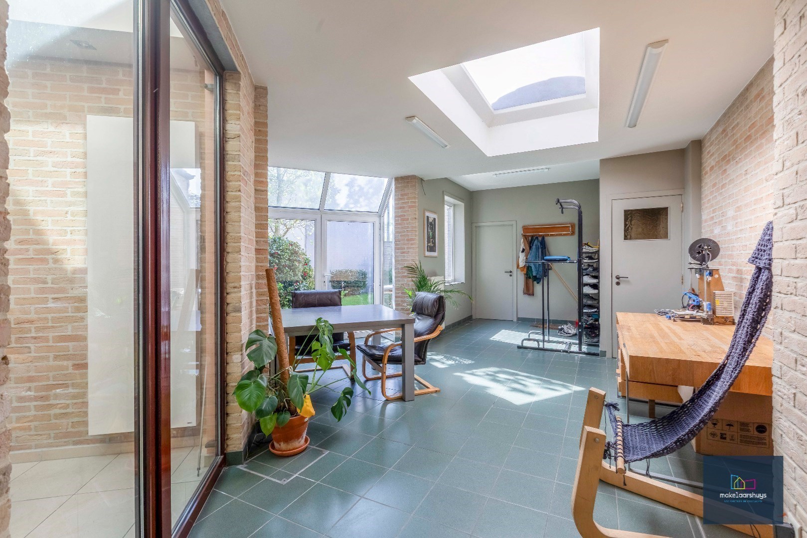 VERHUURD Co-housing : Ruime woning met tuin en dubbele garage in Gent 