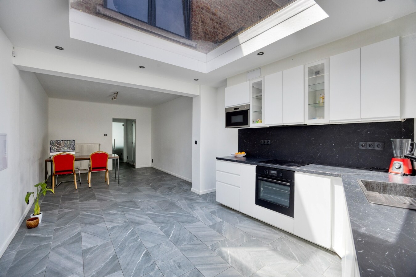 Prachtig gerenoveerde woning - 4 slaapkamers 
