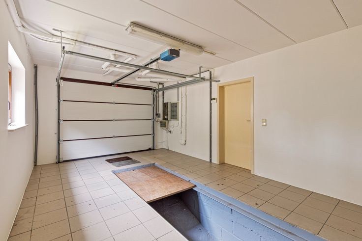 Instapklare gezinswoning met 4 à 5 slaapkamers op een rustige ligging te Oostmalle! 