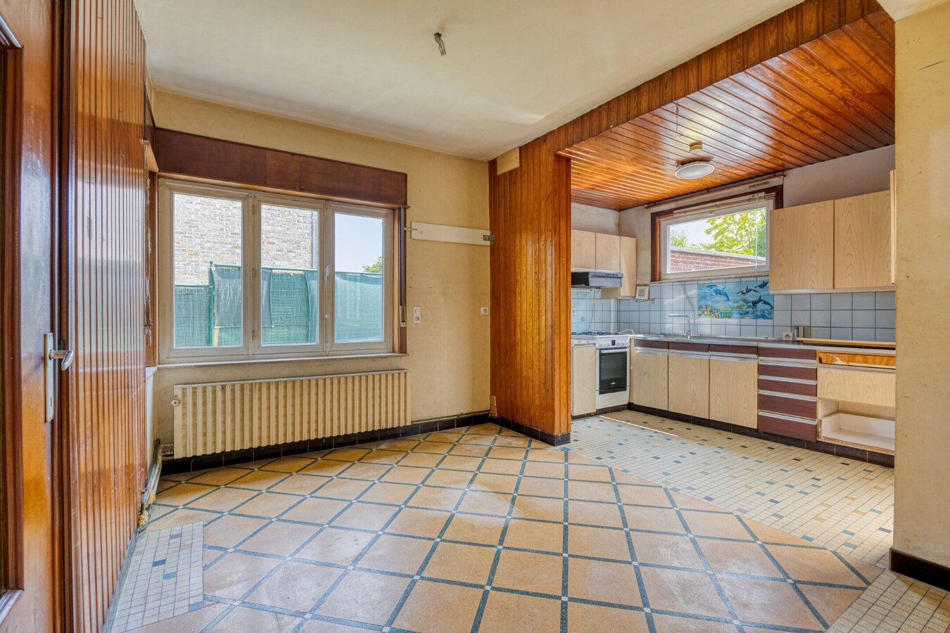 Te renoveren woning met tuin te Haasrode (Oud-Heverlee ) - 3 slaapkamers 