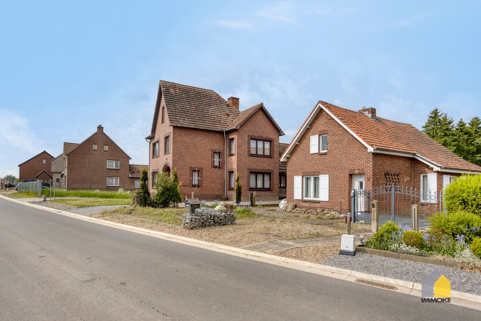 Volledig te renoveren woning op een perceel van 11 a 74 ca. 