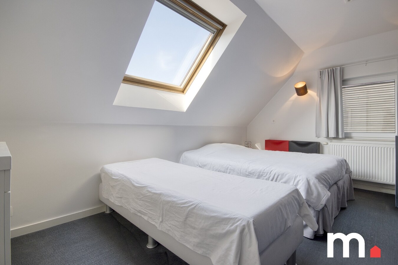 Charmante instapklare woning met zwembad te koop in Moorslede. UNIEKE KANS ! 