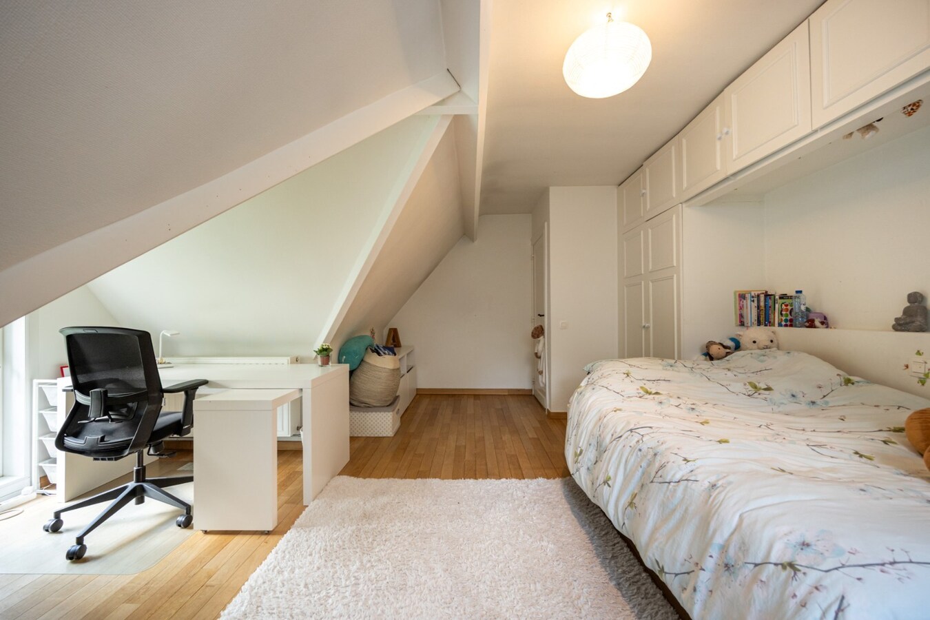 Prachtige villa met sublieme tuin op toplocatie in Schoten 