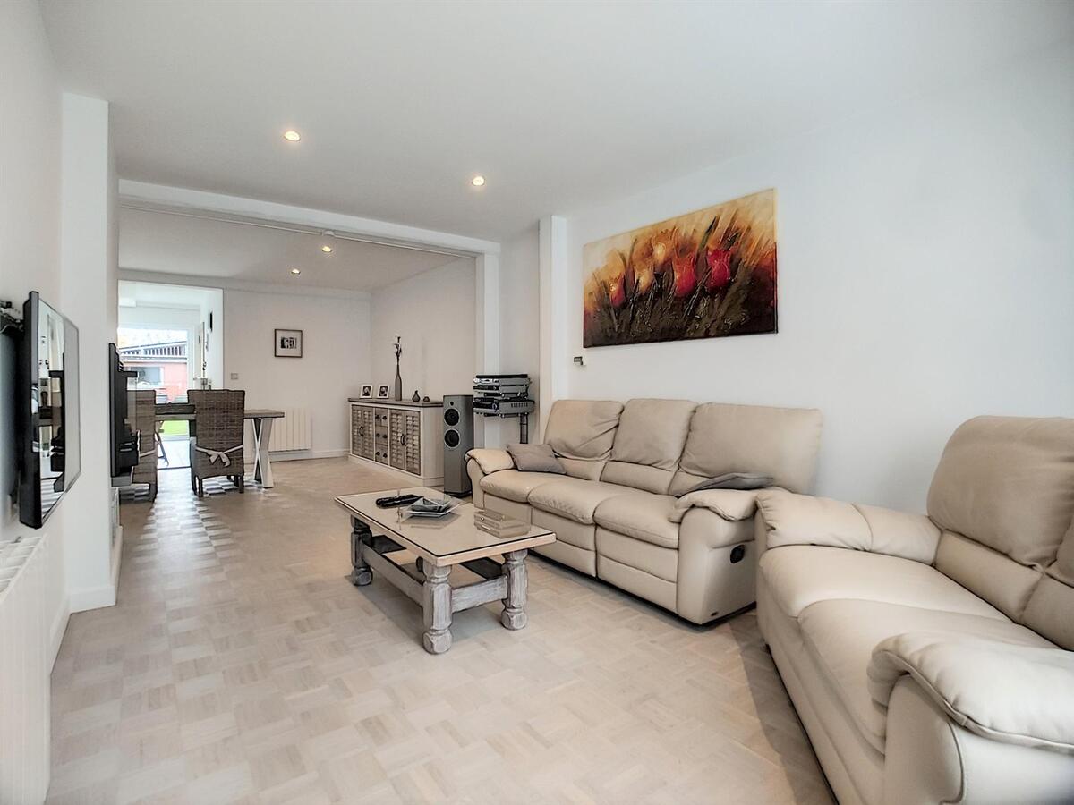 Aangename gezinswoning met tuin, garage &amp; achteruitgang - Heist 