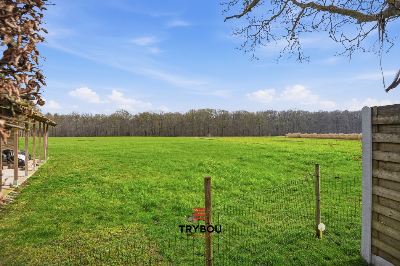 Ruime halfopen woning met 6 slaapkamers in Houthulst! 