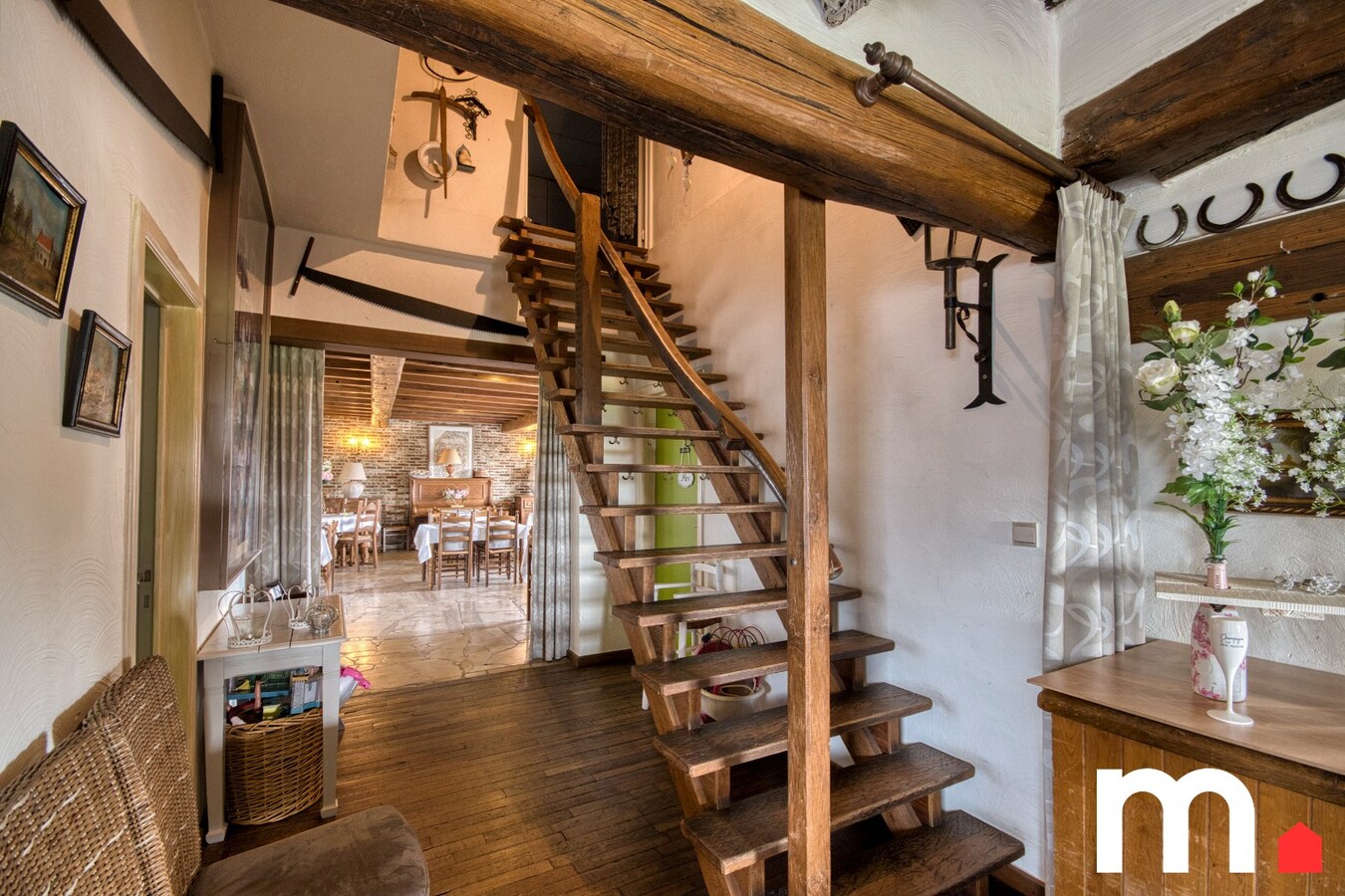 Authentiek commercieel pand met woonst in Gottem te koop ! 