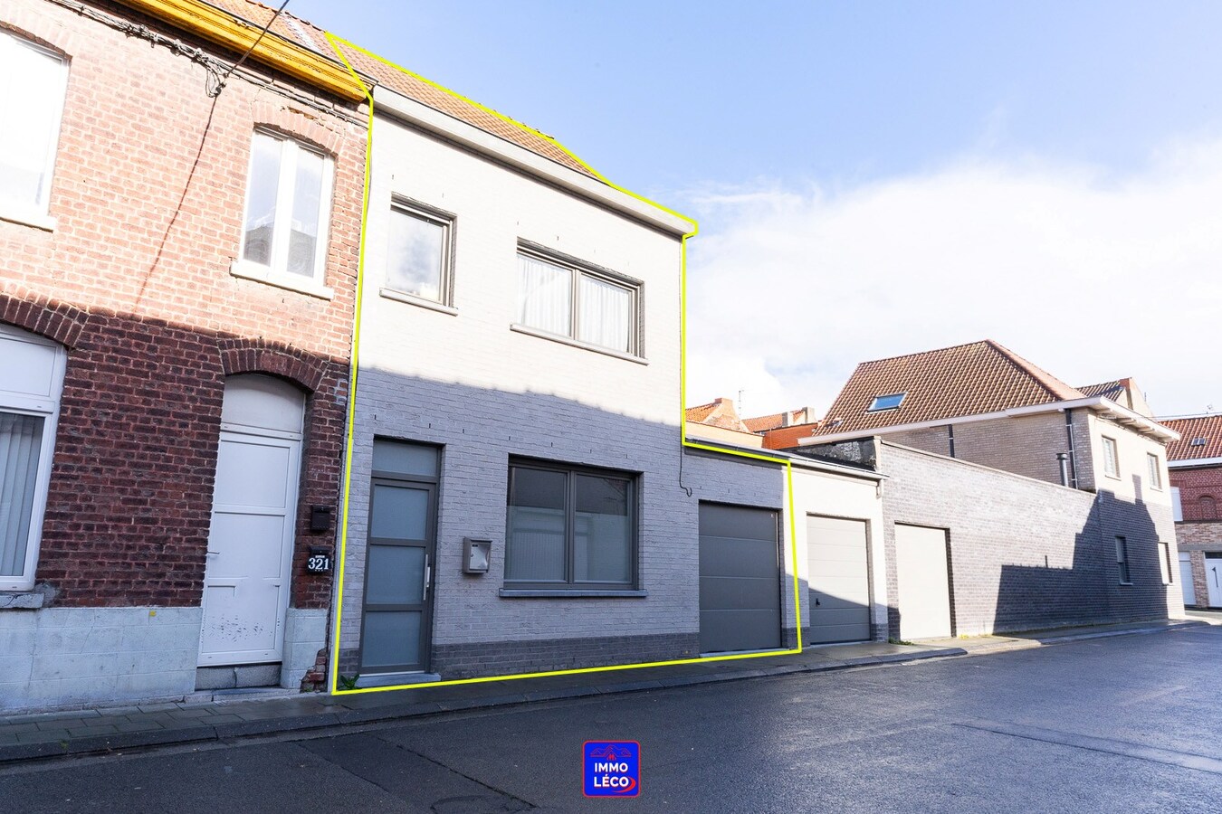 Maison rénovée 3 façades avec terrasse et garage, idéal 1er achat/investissement ! 