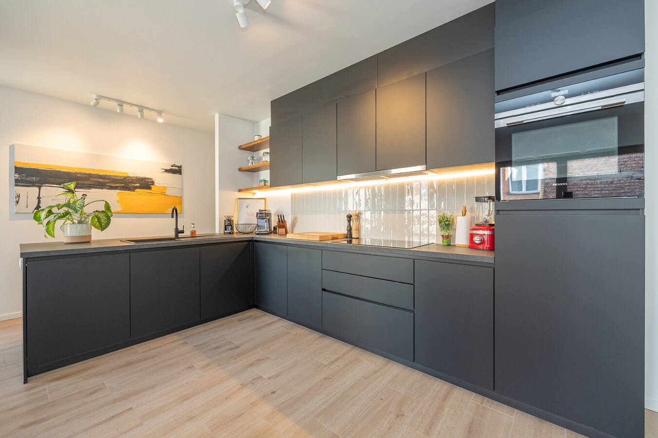 Recent appt. met 2 slpk en terras op het Antwerpse Zuid! 