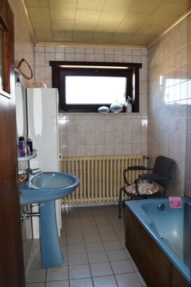 Vierkantshoeve met prachtige schuur en stallingen op ca. 6.000M² te Londerzeel 