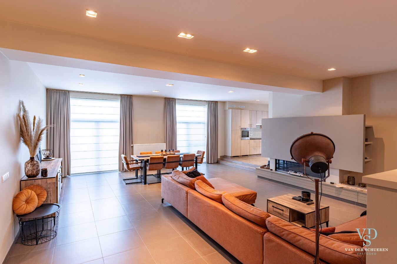 Ruim en rustig wonen in eigentijdse loft. 