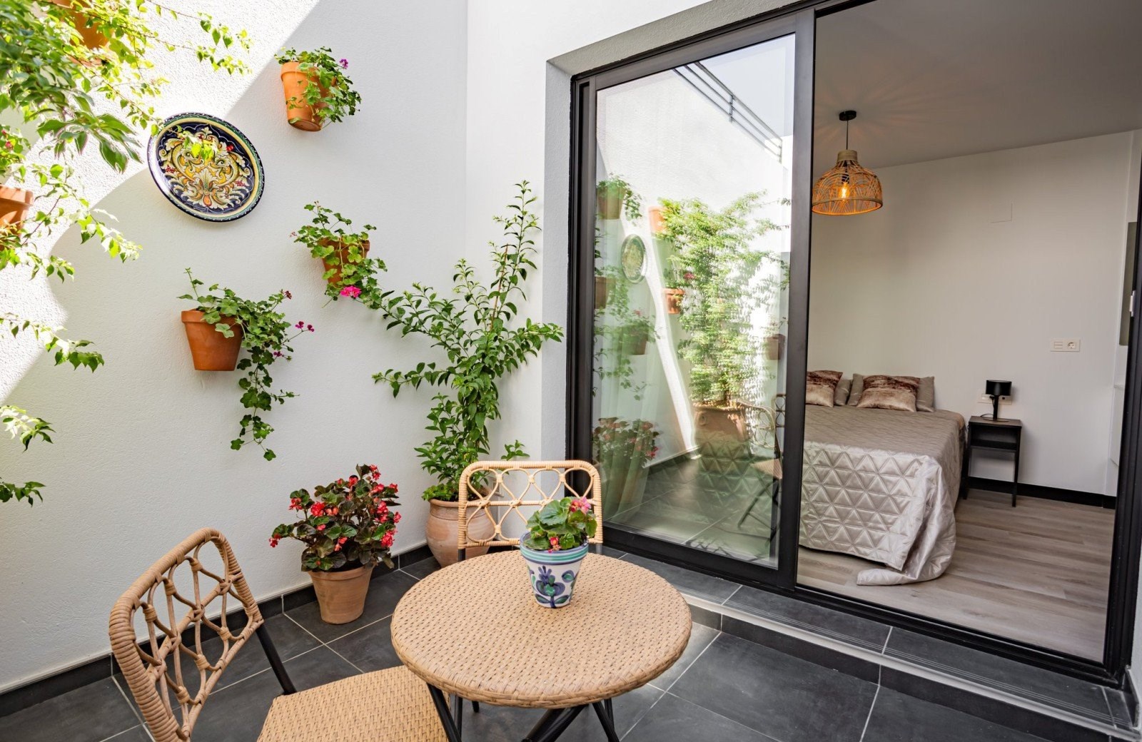 Ground Floor appartement met royaal terras én privé patio te Mijas (Malaga) Spanje 