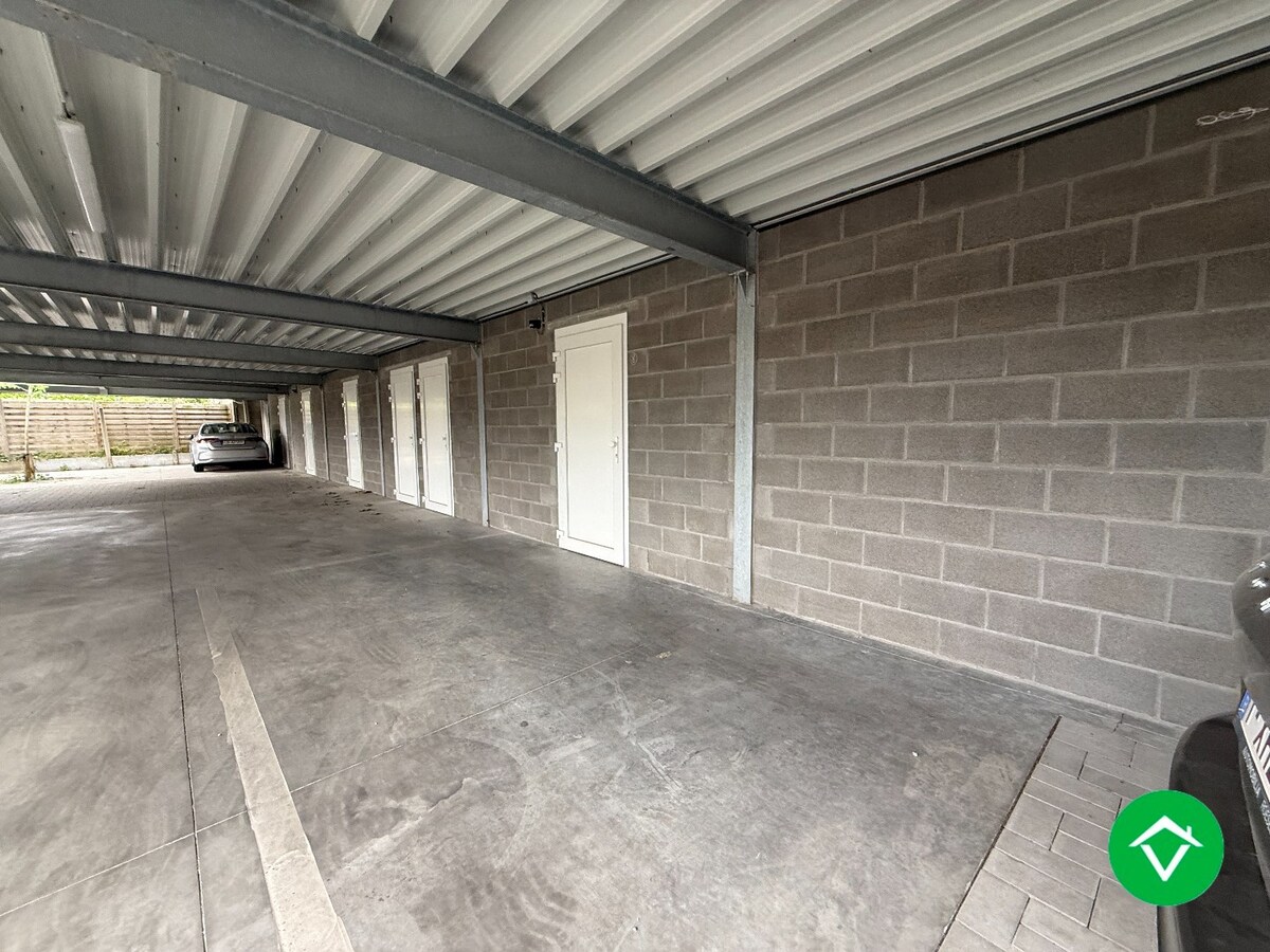 Nieuwbouwappartement met 3 slaapkamers, terras en autostaanplaats in hartje Gits 