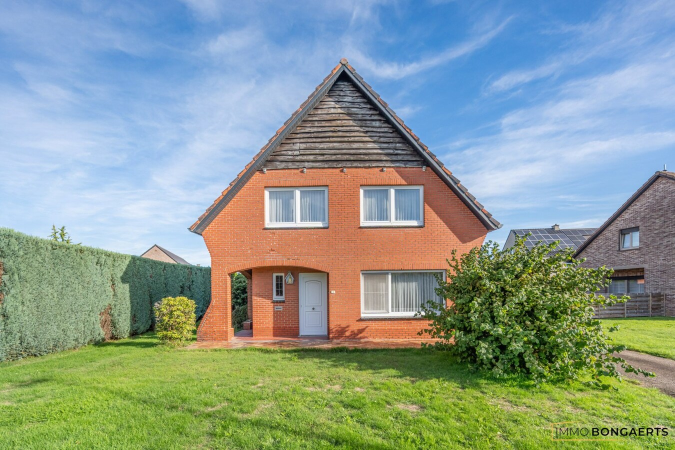 Vrijstaande woning met 3 slaapkamers 
