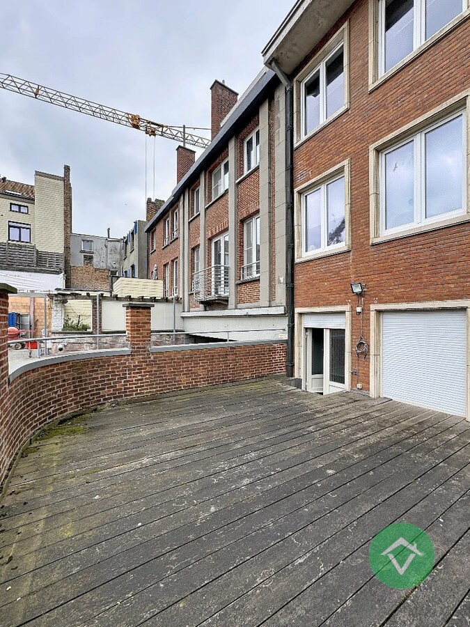 Appartement met 1 slaapkamer en ruim terras in het centrum van Oostende 