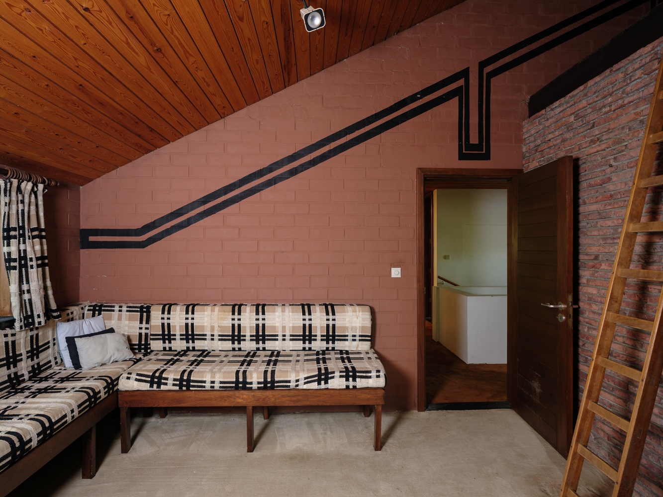 Jaren ‘70 villa in het bos 