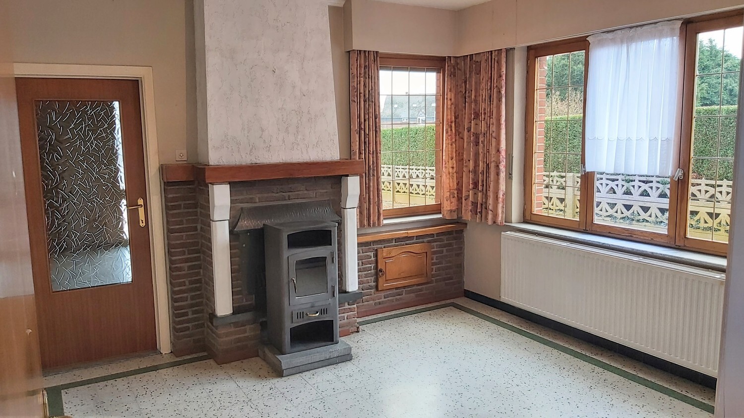 Charmante, op te knappen gezinswoning op perceel van 590 m² 