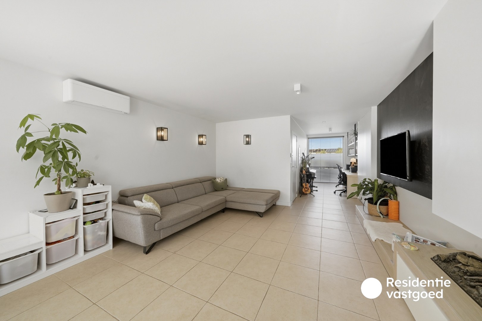 Instapklare woning te koop met garage en tuin! 