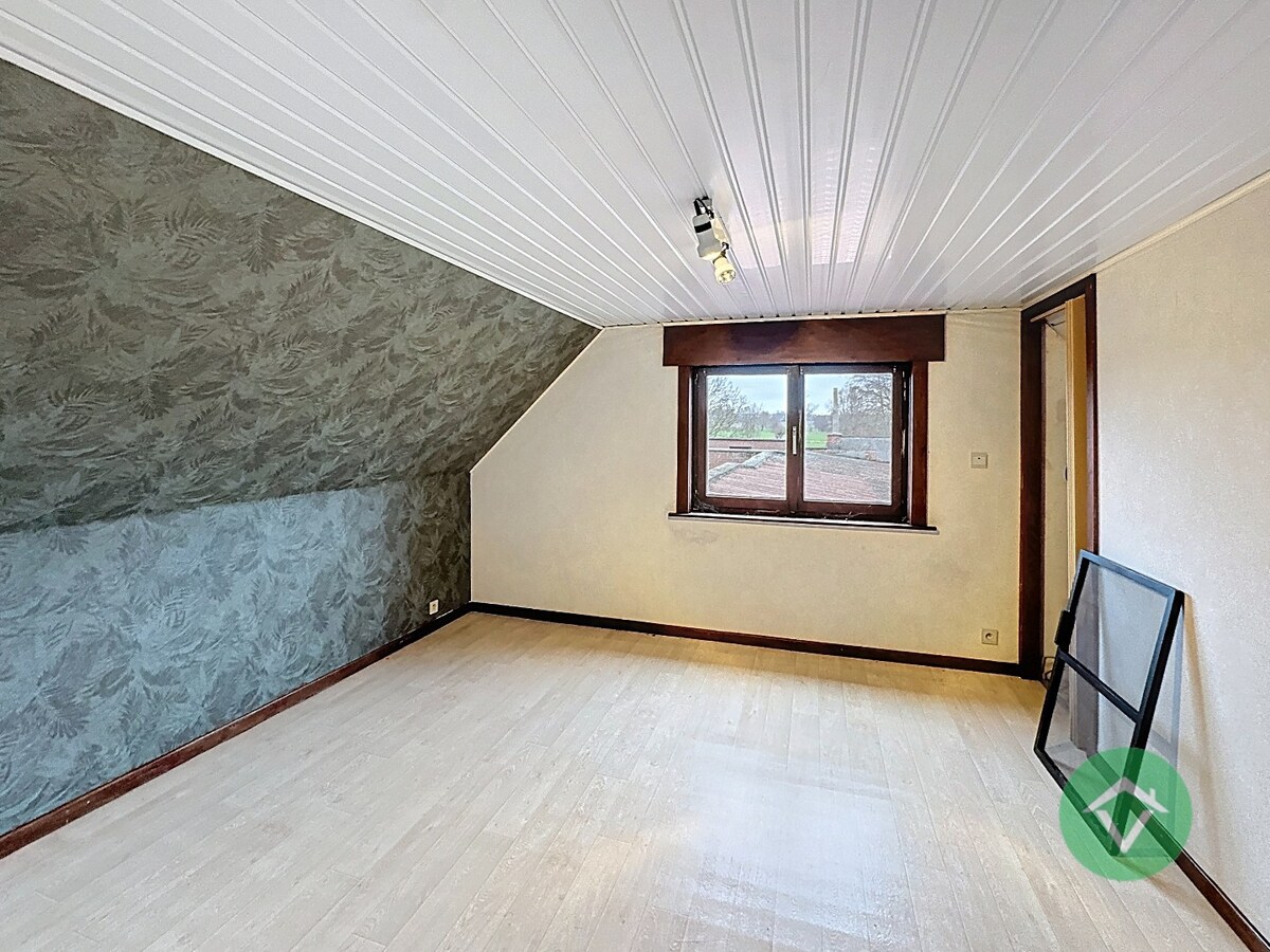 Alleenstaande woning met vele mogelijkheden te Ichtegem 