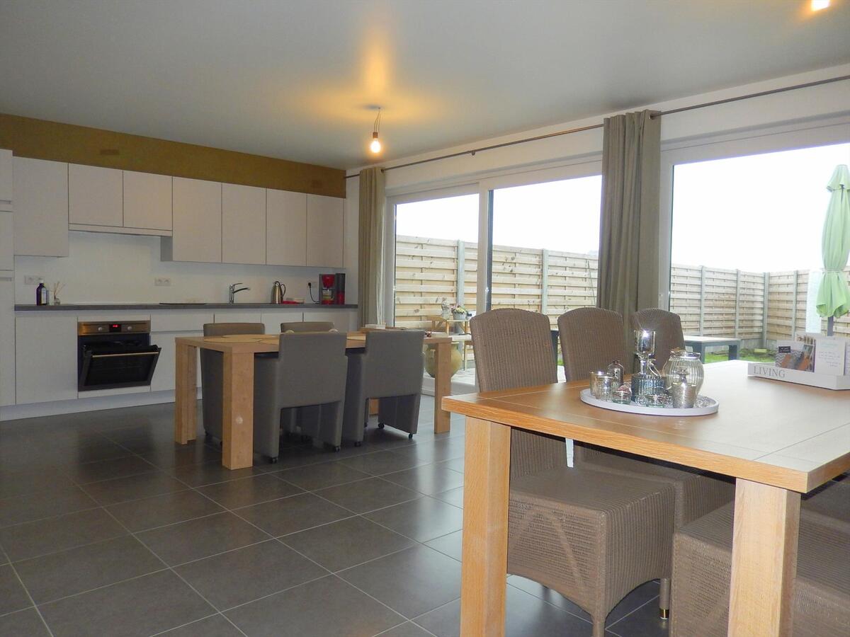 Mooie nieuwbouwwoning met 3 slaapkamers en tuintje 