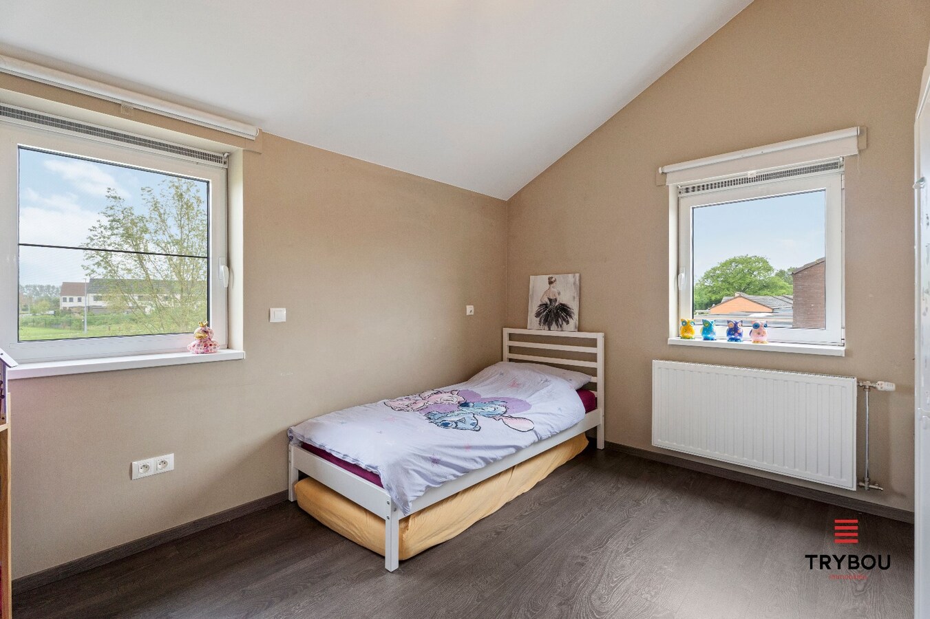 Uitstekend gelegen, halfopen bebouwing met 4 slaapkamers te Ruislede 