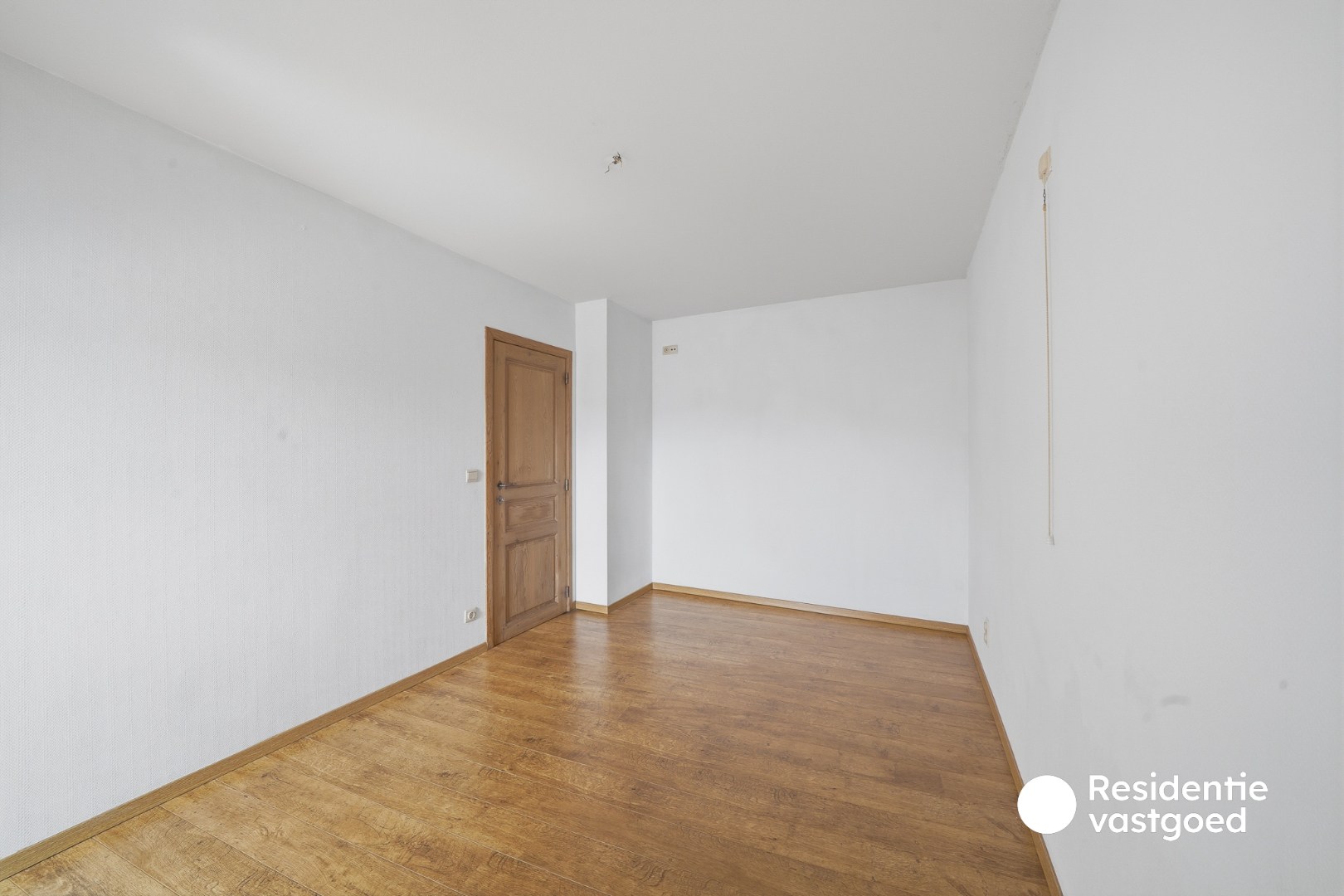 Ruim en verzorgd duplexappartement in het centrum van Eernegem 