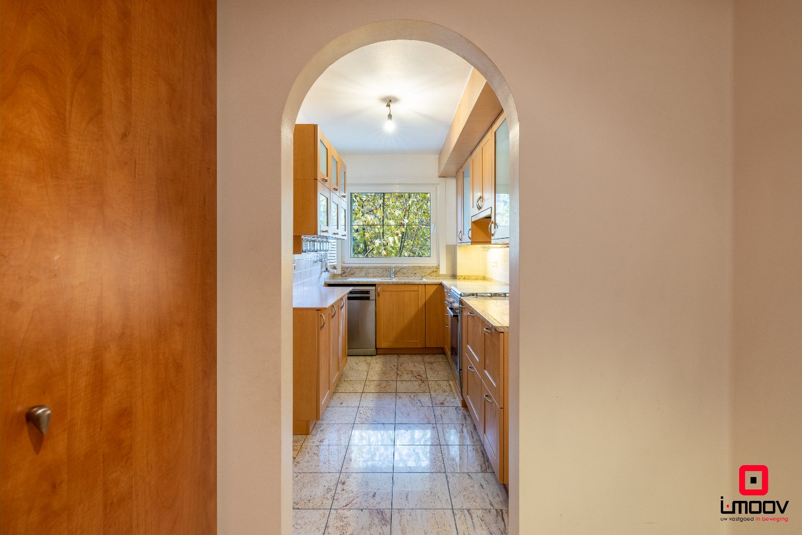 Ruim, stijlvol en uitzonderlijk gelegen 3-slaapkamerappartement aan Gent-Sint-Pieters 