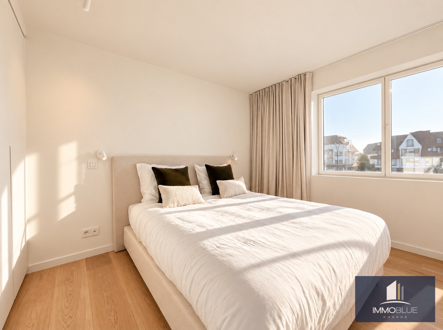 Offre exceptionnelle : Villa entièrement rénovée avec vue frontale sur la mer. 