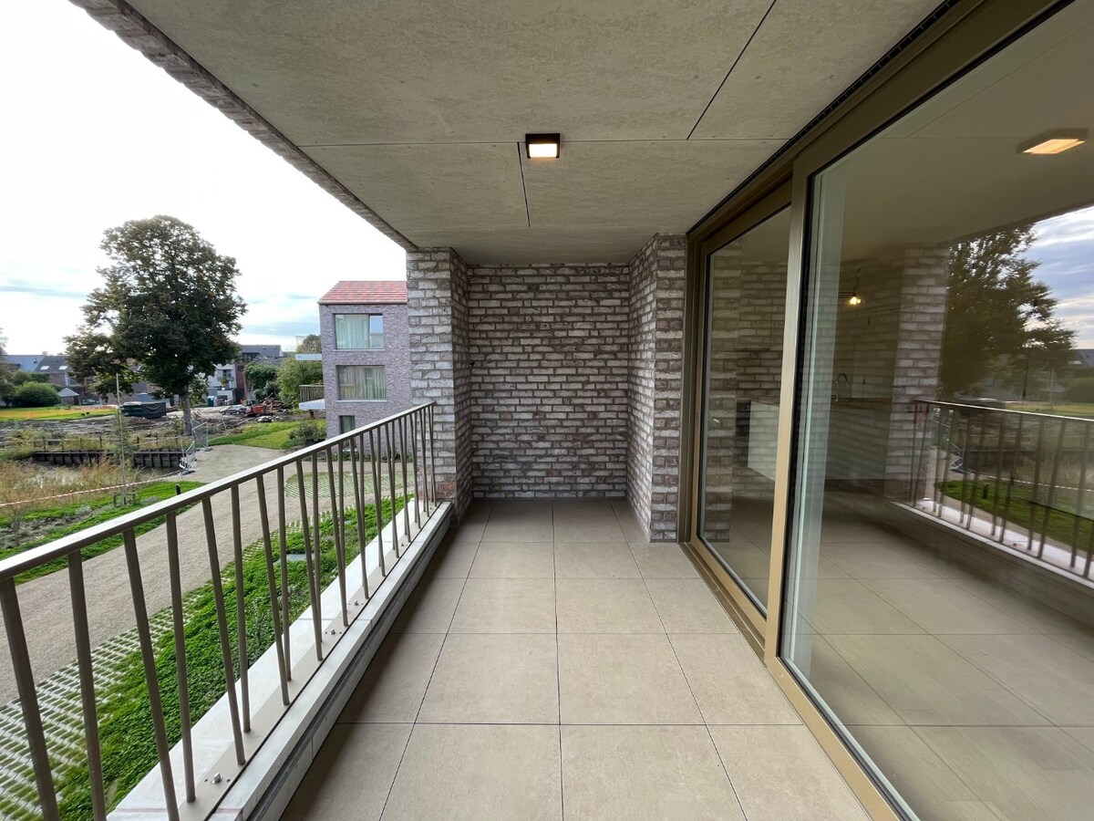 Recent appartement met zicht op het Egmontpark. 