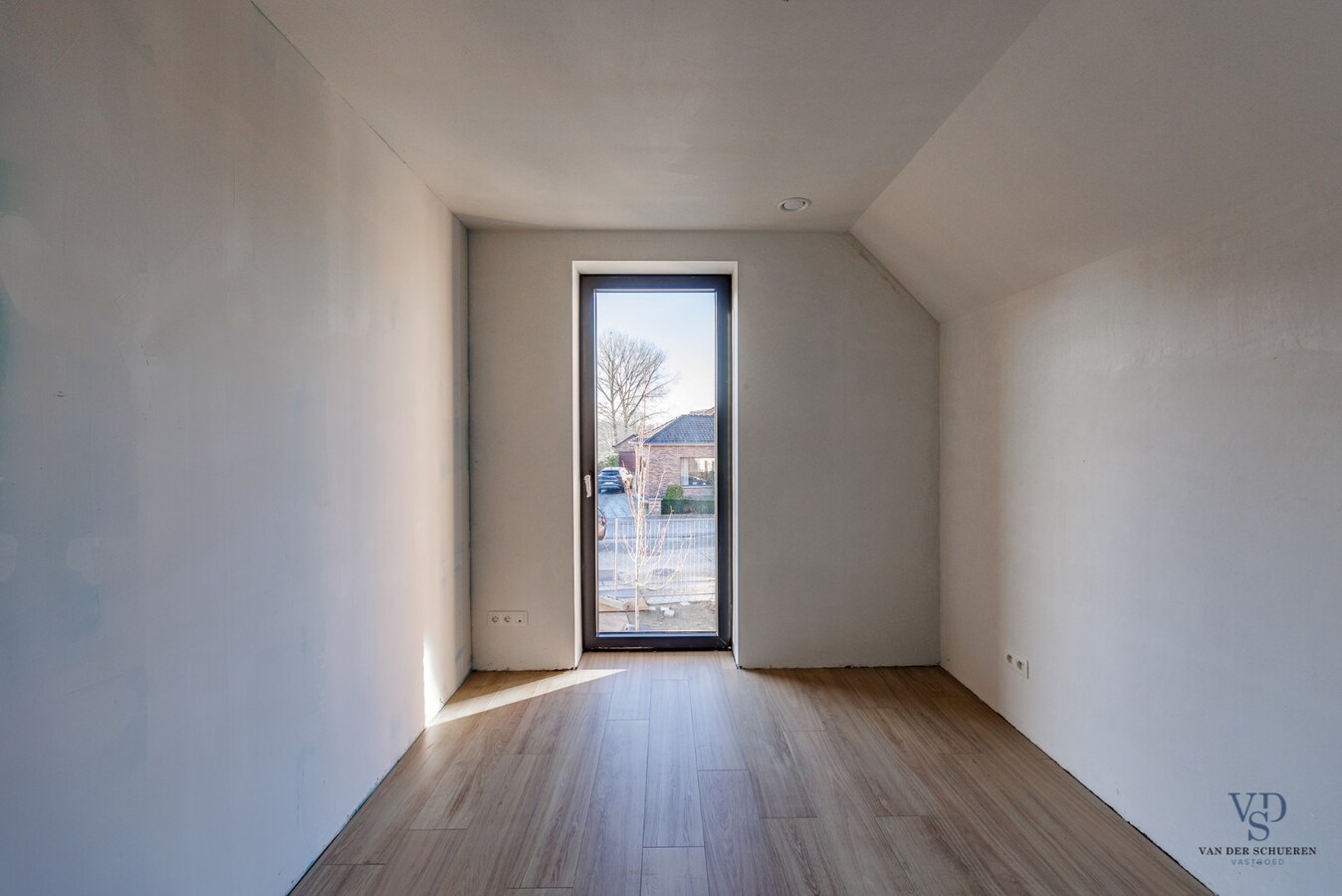 Landelijke nieuwbouwwoning in hartje Dikkelvenne 