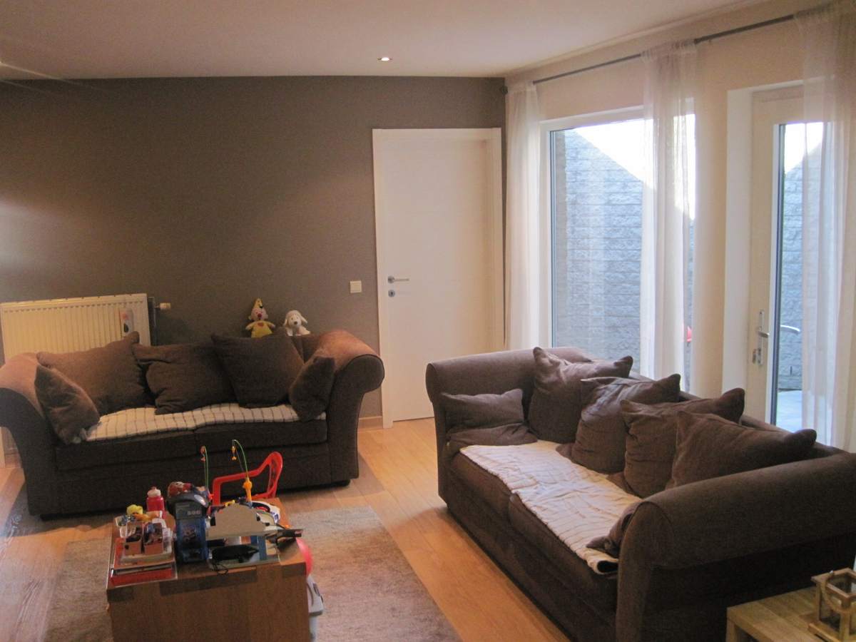 Gelijkvloers appartement. Aangenaam wonen ! 