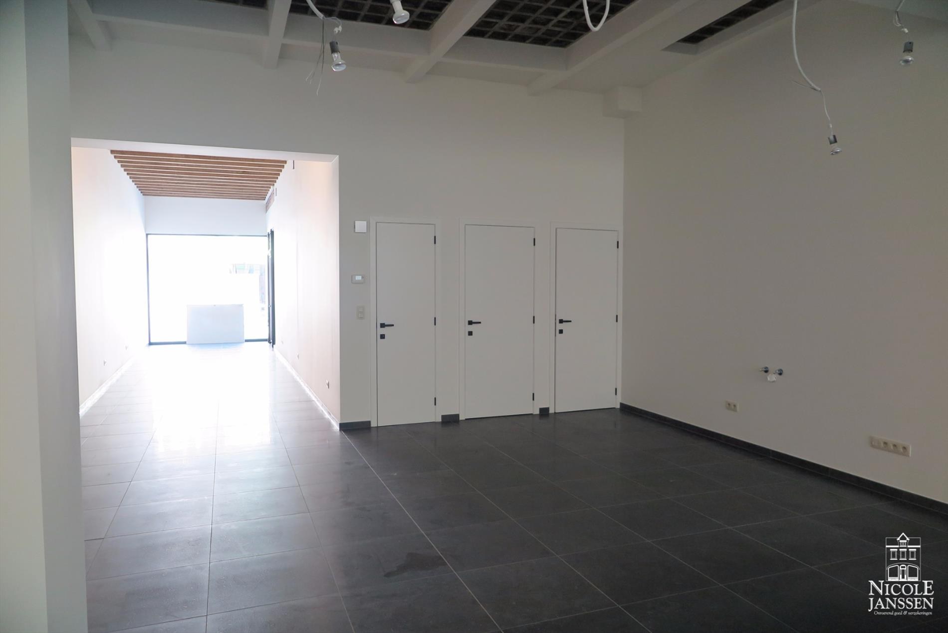 Twee aparte toiletten