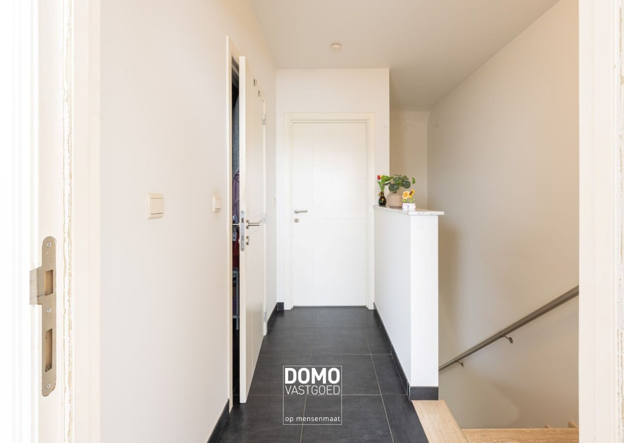 MODERN DUPLEXAPPARTEMENT MET TERRAS EN AUTOSTANDPLAATS IN LANAKEN 