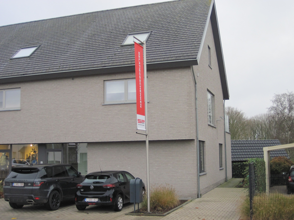 Recent, ruim appartement met een uniek terras ! 