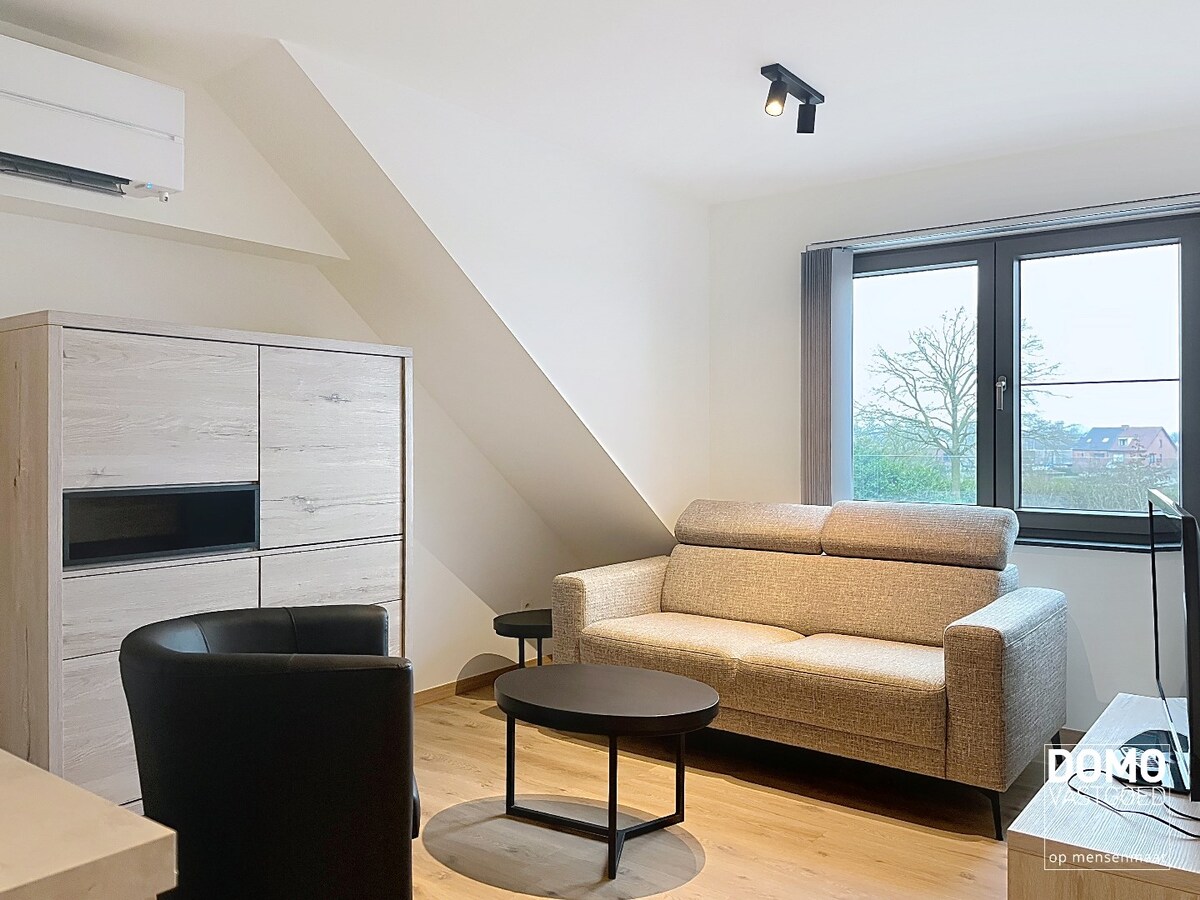 ENERGIEZUINIG EN VOLLEDIG GEMEUBELD APPARTEMENT TE TUILT (KURINGEN) 