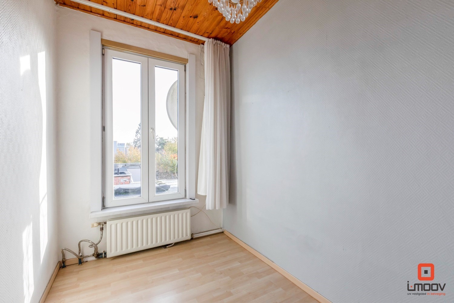 Ruime gezinswoning te koop in Sint-Amandsberg! 