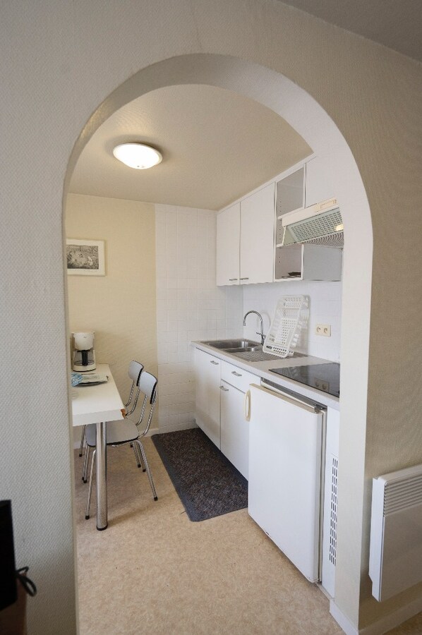 KNAPPE GEZINSWONING MET STADSTUIN TE BREDENE DUINEN 