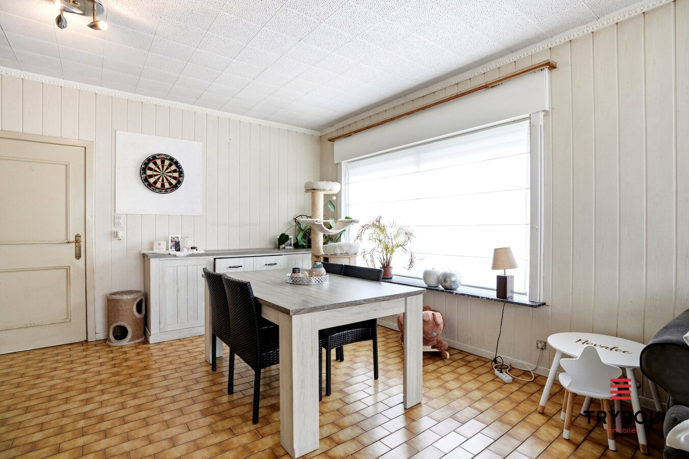 Rustig gelegen woning met 3 slaapkamers, garage en zolder in Houthulst 