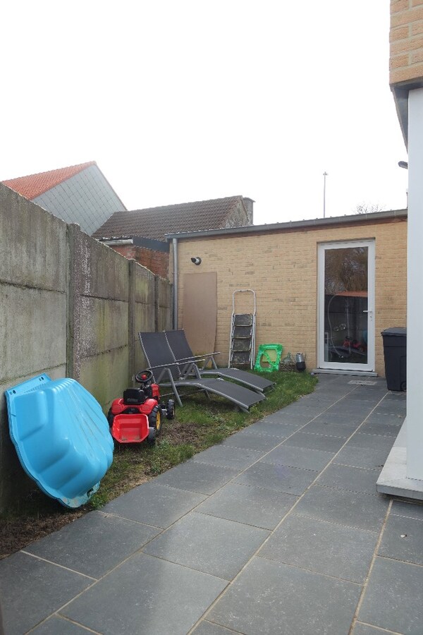 Instapklare gerenoveerde woning met tuin! 