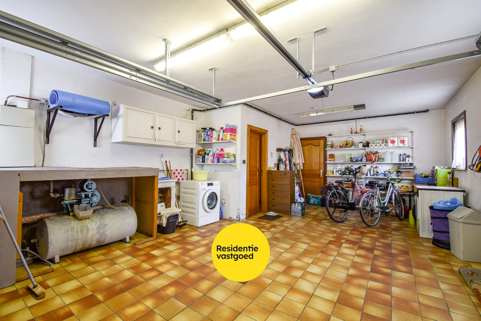 Ruime villa met 4 slaapkamers 