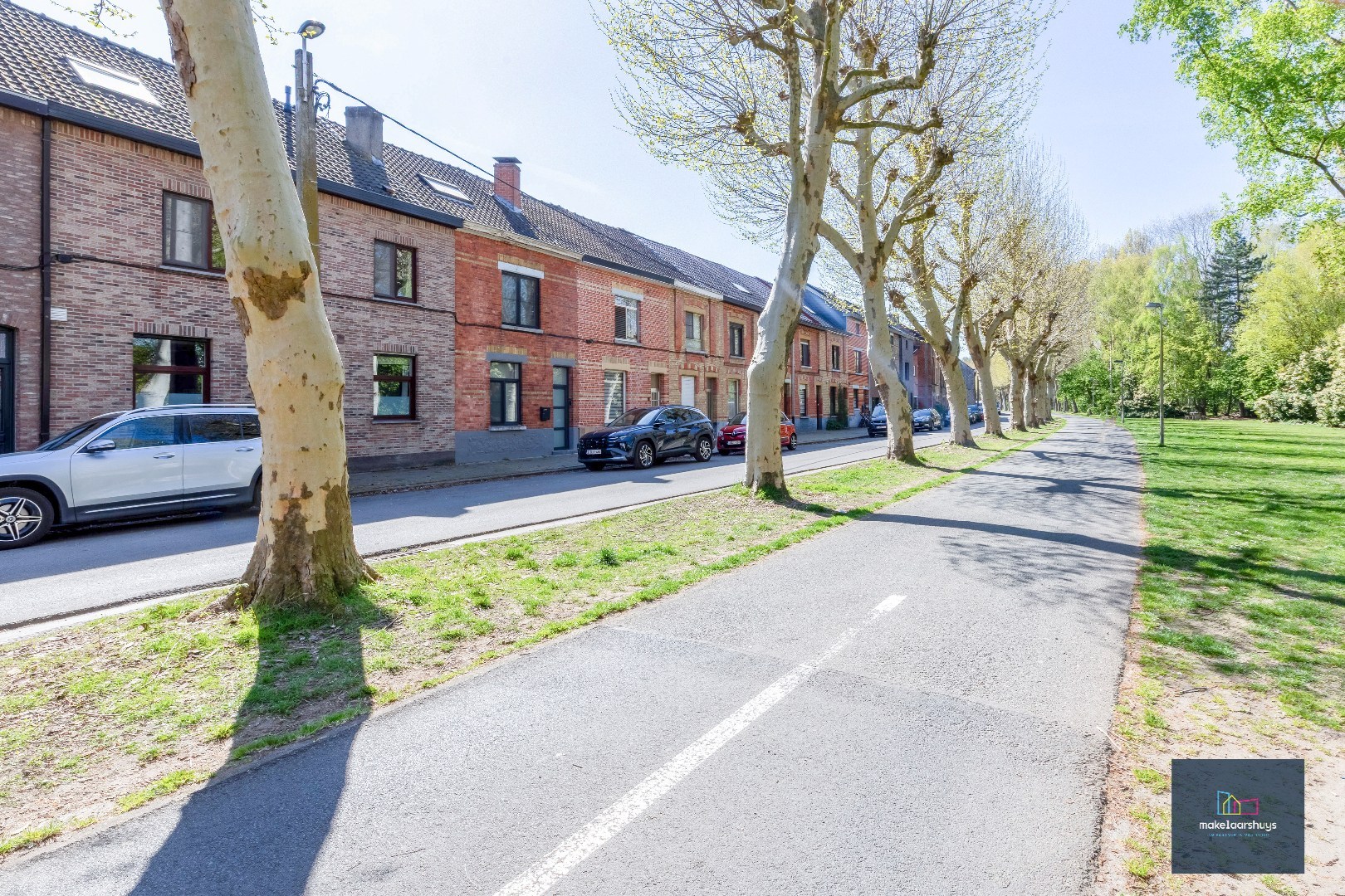 Ruime en instapklare gezinswoning met 4 slaapkamers en stadstuin 