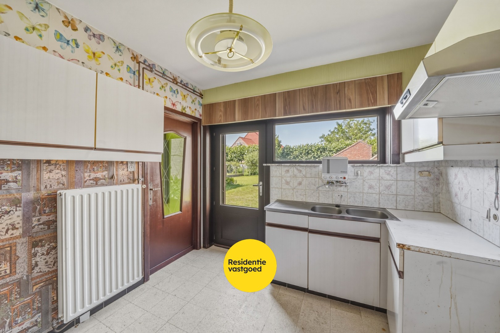Ruime halfopen woning met 4 slaapkamers, tuin en garage 