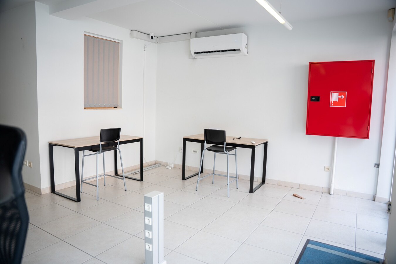 Instapklare handelsruimte met commerciële topligging in het hart van Geel 