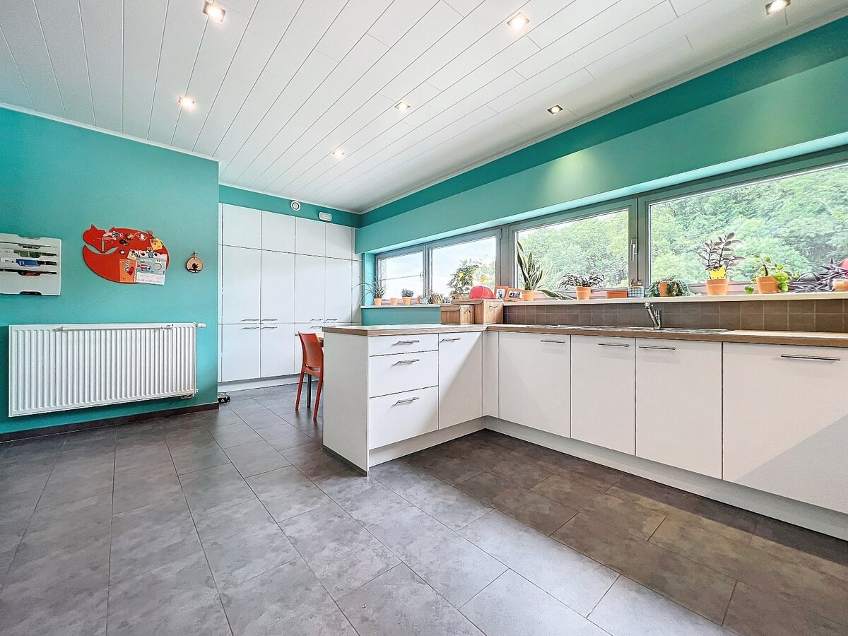 Recente, energiezuinige (label A) villa met groene achteruit te St.-Lievens-Houtem 