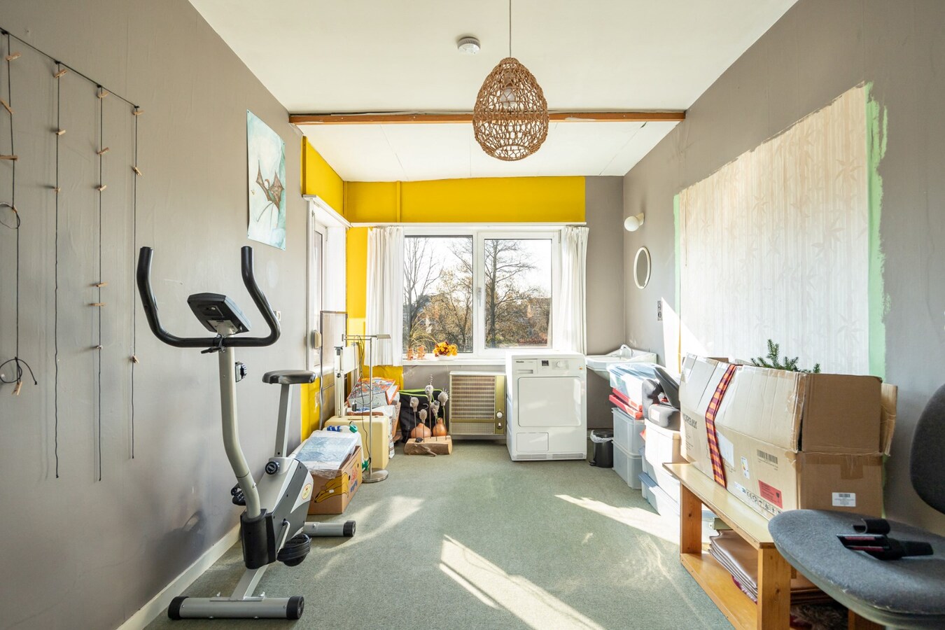 Ruime half-open bebouwing met 5 slaapkamers op toplocatie 