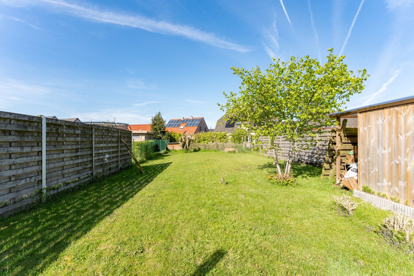 Instapklare woning met 3 slaapkamers en garage te Leke 