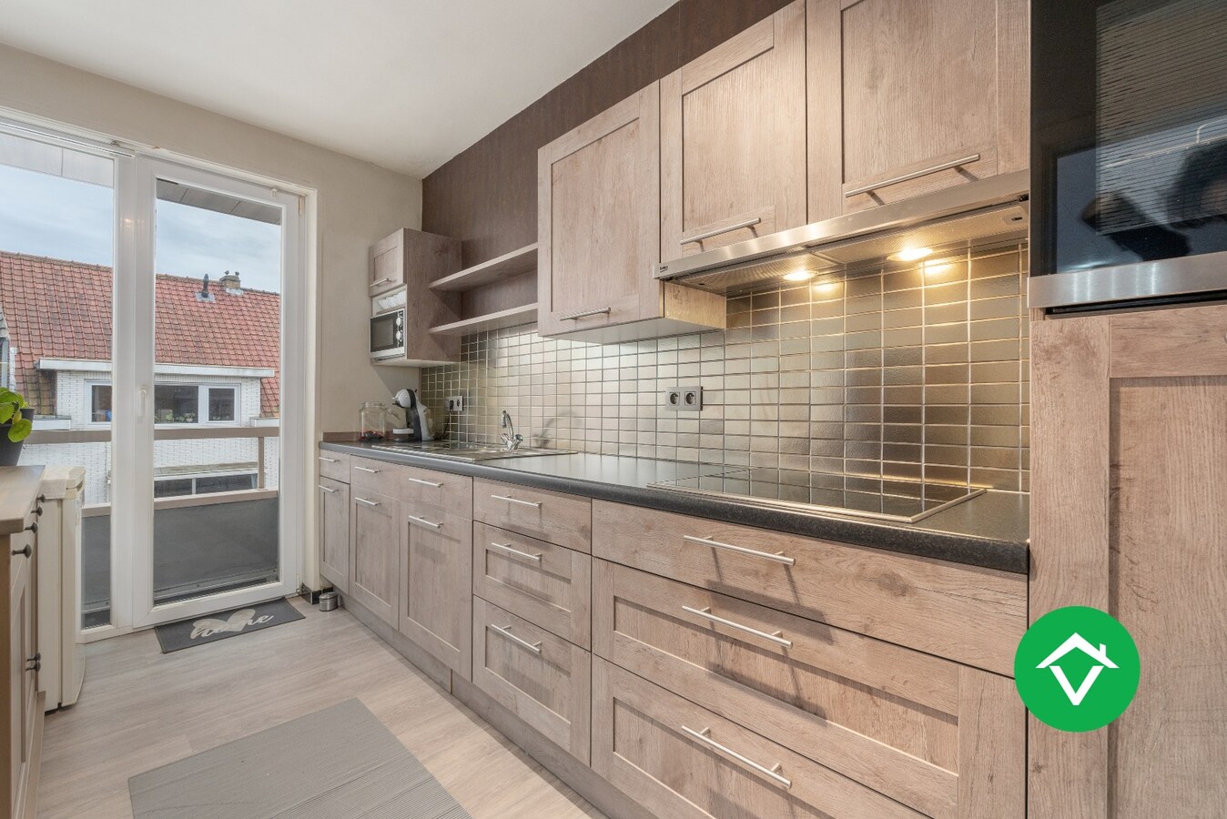Appartement met 2 slaapkamers en groot terras  in centrum Aartrijke 