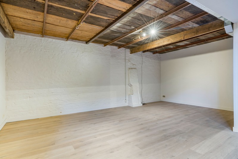 uitzonderlijk groot winkelpand in centrum Brugge 